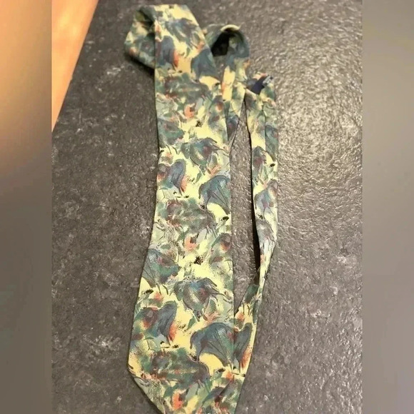 100% Silk Tie TRE - Picture 1 of 5